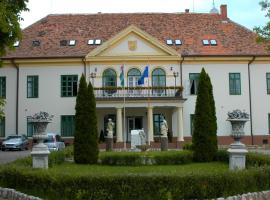 Gesztenye Kastélyhotel，位于Somogygeszti的酒店