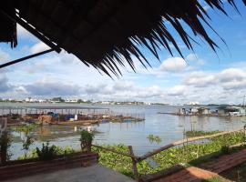 mekong riverside homestay，位于永隆的乡村别墅