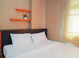 Comfy and Clean 2BR Green Pramuka City Apartment By Travelio