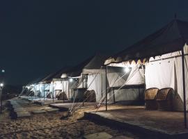 Rajasthan Royal Desert Camp，位于布什格尔的酒店