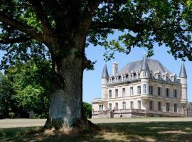 德拉高琼娜莉城堡旅馆，位于Loge-Fougereuse的酒店