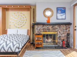 Brighton #107 - 1 Bath Studio Apartment in Alyeska，位于哥德伍德的酒店