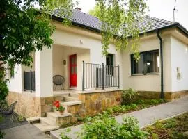 Alsópetényi Vendégházak