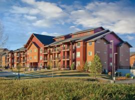 WorldMark Steamboat Springs，位于斯廷博特斯普林斯扬帕河植物园附近的酒店