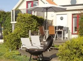1A, Stuga med 50m till strand