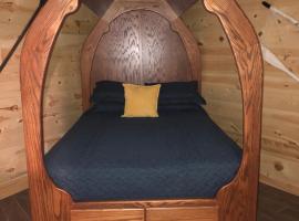 Samantha’s Timber Inn，位于默弗里斯伯勒的酒店