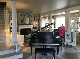 Hope and Glory Inn and Vineyard，位于Irvington的酒店