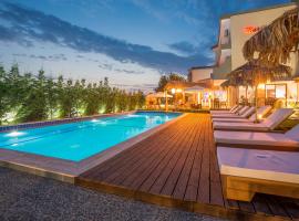 Maritina Apartments，位于依克希亚的酒店