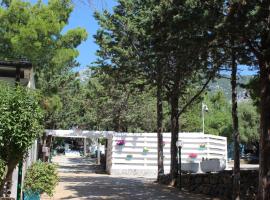 Camping Car Palmasera，位于卡拉古诺内的豪华帐篷营地