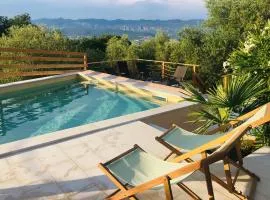 Seaview Villa Anita with Two Apartments and private Pool