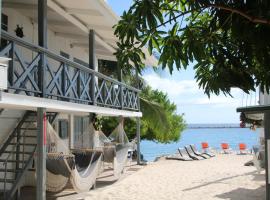 珊瑚礁海滩酒店，位于SavanetaArikok National Park附近的酒店