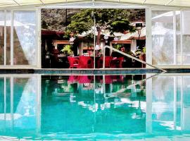 Blue Explorers Resort，位于莫甘海滩的酒店