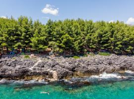 THE SEA CAVE CAMPING，位于希马拉的露营地