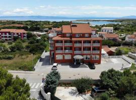 Hotel Livadic & Restaurant，位于利兹扬的酒店