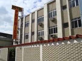 普雷米尔酒店（仅限成人）
