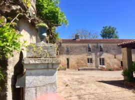 Logis de La Touche，位于Saint-Hilaire-des-Loges的住宿加早餐旅馆