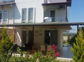 Triblex Villa I Private Beach I Walking Distance to the Sea 300 meters，位于锡德的酒店