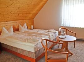 Gaststaette und Pension _Zum Dorfk，位于Kerkwitz的酒店