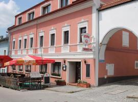 Gasthof-Cafe-Risano，位于Haslach an der Mühl的旅馆