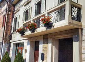 Villa Cavour，位于科马基奥的酒店