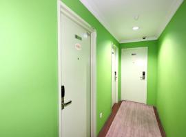 Super OYO 496 Hotel De Eco Inn，位于巴生的酒店