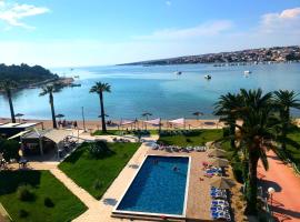 Liberty S Hotel，位于诺瓦利娅的酒店