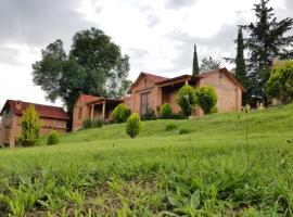 Cabañas villa de San Miguel，位于瓦斯卡坎波的山林小屋