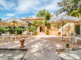 Logis Hotel Le Chêne Vert，位于博莱讷的酒店