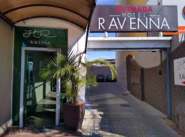 Hotel Ravenna，位于迪维诺波利斯的酒店