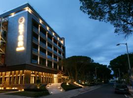 ETER Hotel，位于格勒姆的酒店