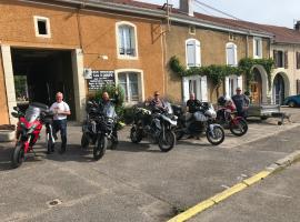 Aux 3 Loups，位于Châtenois的酒店
