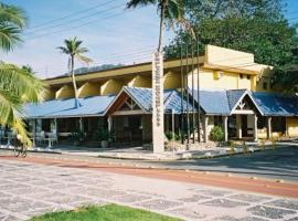 Flats Enseada Delphin，位于瓜鲁雅的酒店