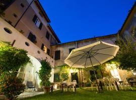 萨塞蒂中继住宿加早餐旅馆，位于比萨Chiesa di San Francesco附近的酒店