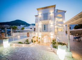 Odysseus Hotel，位于利帕里的酒店