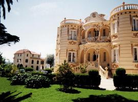 Hotel Palacete Peñalba，位于卡斯特罗波尔的酒店