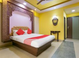 OYO 43449 Kumar's Resort Deluxe，位于Manor的酒店