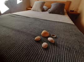 Apartment Nona Keka，位于茨雷斯的酒店