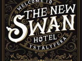 The New Swan Hotel，位于斯旺西的酒店