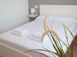 Mallorca Rooms Can Pastilla，位于坎帕斯蒂利亚的度假短租房