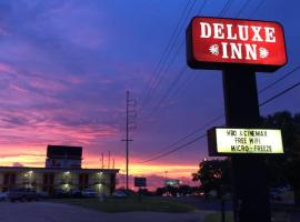 Deluxe Inn，位于纳奇兹的酒店