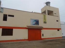Hospedaje Calyxaperú，位于蓬塔内格拉的酒店