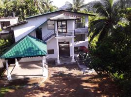 Ruk sevana，位于Eheliyagoda的酒店