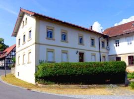 Villa Merzbach - Wohnen wie im Museum mit Komfort，位于Untermerzbach的度假短租房