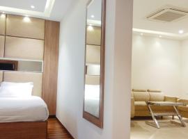 Hotel Smart City Park Inn，位于Tada的酒店