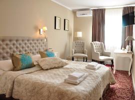 Riviera Resort Airport Modlin，位于Olszewnica Nowa的酒店