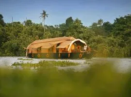 Spice Coast Cruises - Houseboat