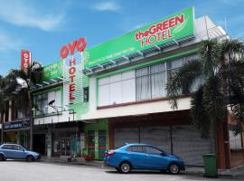 OYO 479 The Green Hotel，位于安邦的酒店
