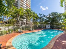 The Meriton Apartments on Main Beach，位于黄金海岸的酒店