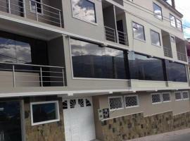 HOTEL EL PEÑON，位于Cedro的酒店