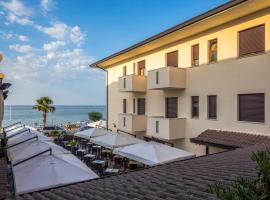 Hotel Calgary，位于卡萨尔博迪诺的酒店